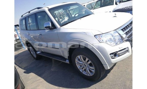 Buy Import Mitsubishi Pajero White Car in Import - Dubai in Dhufar Buy Import Mitsubishi Pajero White Car in Import - Dubai in Dhufar