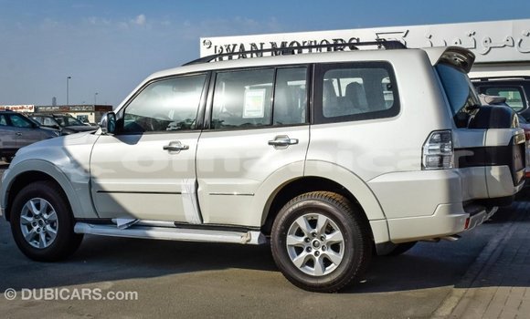 Buy Import Mitsubishi Pajero White Car in Import - Dubai in Dhufar Buy Import Mitsubishi Pajero White Car in Import - Dubai in Dhufar