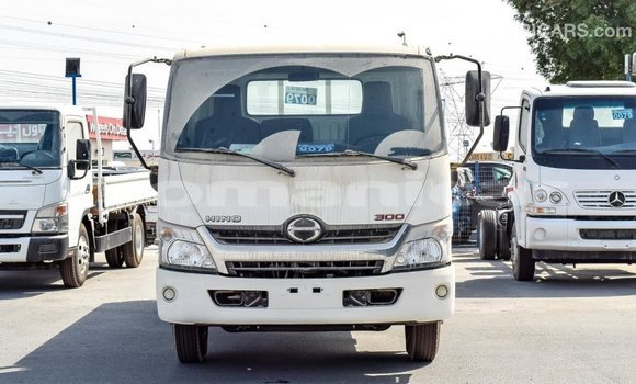 Buy Import Hino 300 Series White Truck in Import - Dubai in Dhufar Buy Import Hino 300 Series White Truck in Import - Dubai in Dhufar