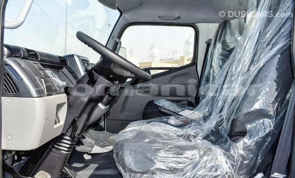 Buy Import Mitsubishi Carisma White Car in Import - Dubai in Dhufar Buy Import Mitsubishi Carisma White Car in Import - Dubai in Dhufar