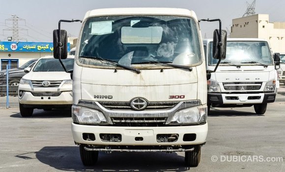 Buy Import Hino 300 Series White Truck in Import - Dubai in Dhufar Buy Import Hino 300 Series White Truck in Import - Dubai in Dhufar