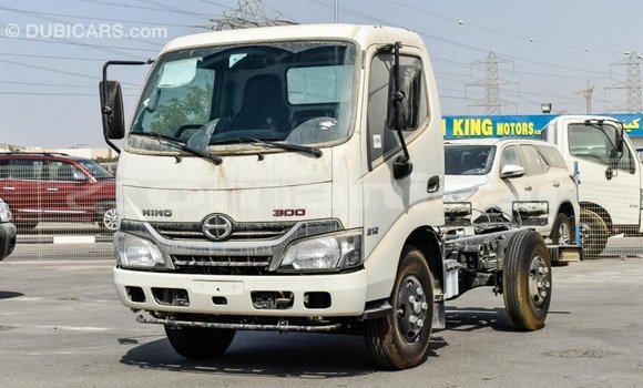 Buy Import Hino 300 Series White Truck in Import - Dubai in Dhufar Buy Import Hino 300 Series White Truck in Import - Dubai in Dhufar