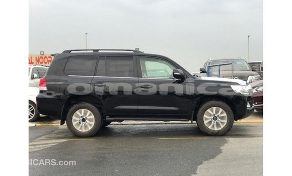 Buy Import Toyota Land Cruiser Black Car in Import - Dubai in Dhufar Buy Import Toyota Land Cruiser Black Car in Import - Dubai in Dhufar
