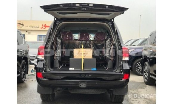 Buy Import Toyota Land Cruiser Black Car in Import - Dubai in Dhufar Buy Import Toyota Land Cruiser Black Car in Import - Dubai in Dhufar