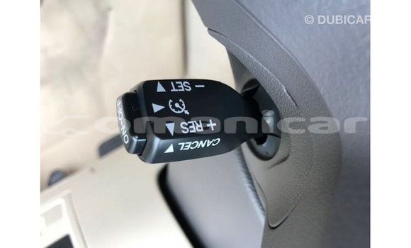 Buy Import Toyota Land Cruiser White Car in Import - Dubai in Dhufar Buy Import Toyota Land Cruiser White Car in Import - Dubai in Dhufar