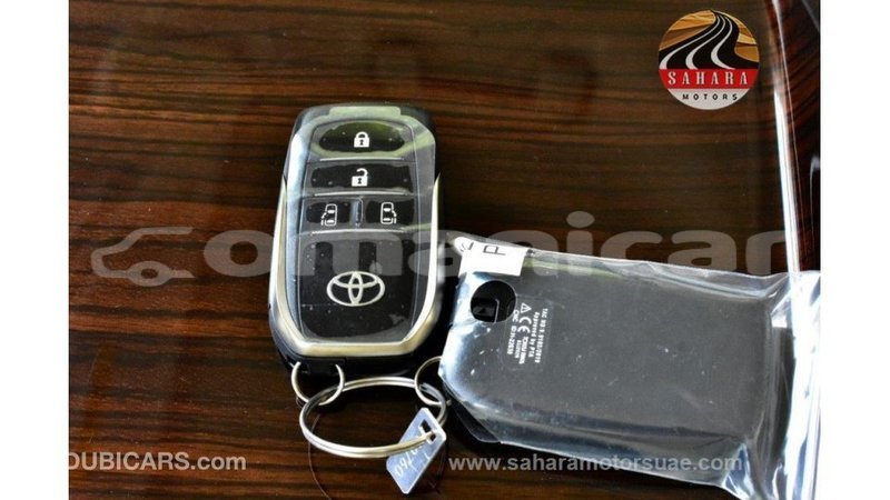 Big with watermark toyota granvia dhufar import dubai 3691