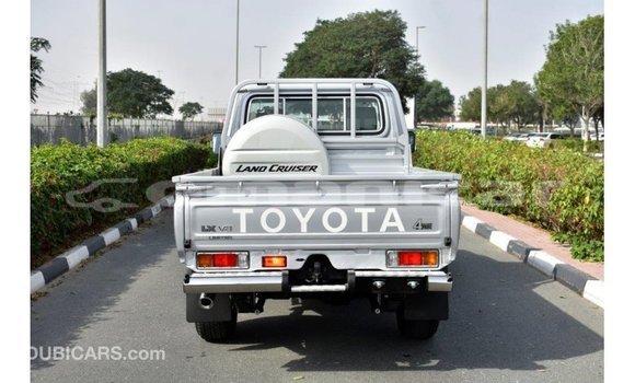 Buy Import Toyota Land Cruiser Other Car in Import - Dubai in Dhufar Buy Import Toyota Land Cruiser Other Car in Import - Dubai in Dhufar