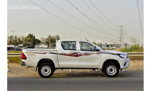 Buy Import Toyota Hilux White Car in Import - Dubai in Dhufar Buy Import Toyota Hilux White Car in Import - Dubai in Dhufar