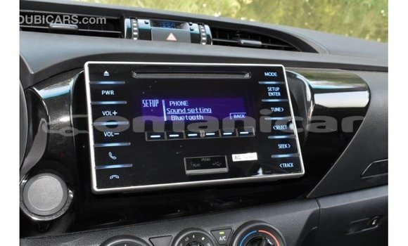 Buy Import Toyota Hilux White Car in Import - Dubai in Dhufar Buy Import Toyota Hilux White Car in Import - Dubai in Dhufar