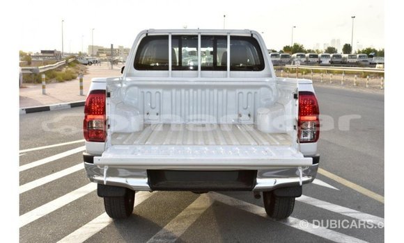 Buy Import Toyota Hilux White Car in Import - Dubai in Dhufar Buy Import Toyota Hilux White Car in Import - Dubai in Dhufar