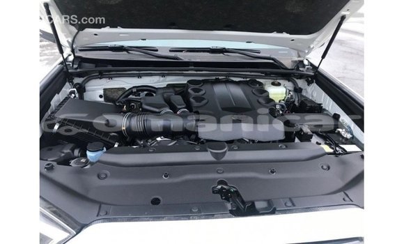 Buy Import Toyota 4Runner White Car in Import - Dubai in Dhufar Buy Import Toyota 4Runner White Car in Import - Dubai in Dhufar