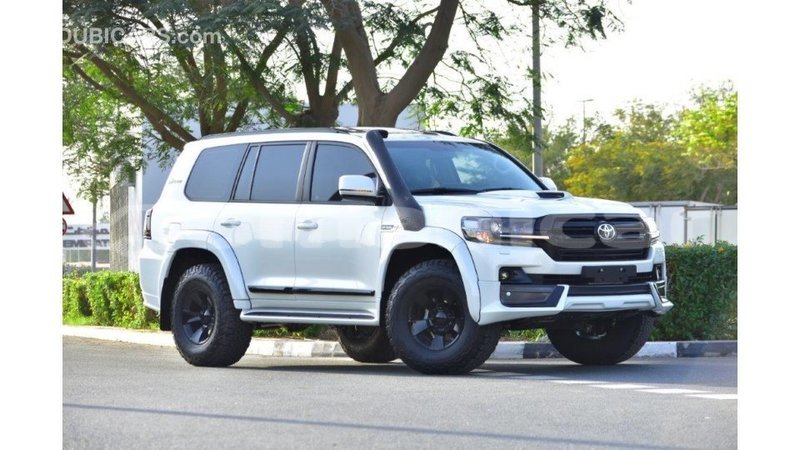Big with watermark toyota land cruiser dhufar import dubai 3701