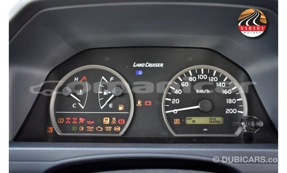 Buy Import Toyota Land Cruiser Other Car in Import - Dubai in Dhufar Buy Import Toyota Land Cruiser Other Car in Import - Dubai in Dhufar