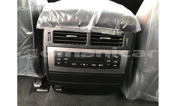 Buy Import Toyota Land Cruiser White Car in Import - Dubai in Dhufar Buy Import Toyota Land Cruiser White Car in Import - Dubai in Dhufar