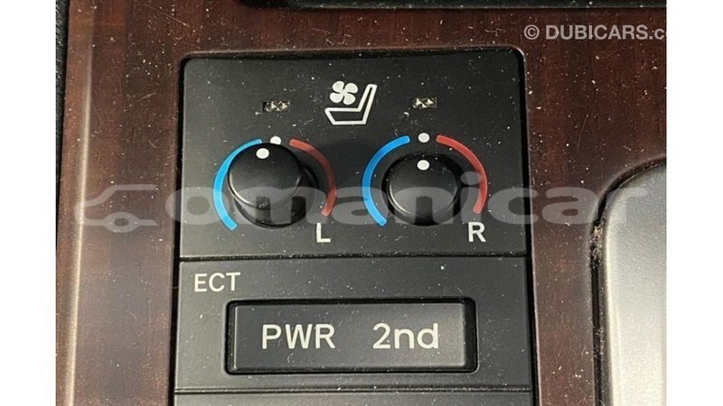 Big with watermark toyota land cruiser dhufar import dubai 3714