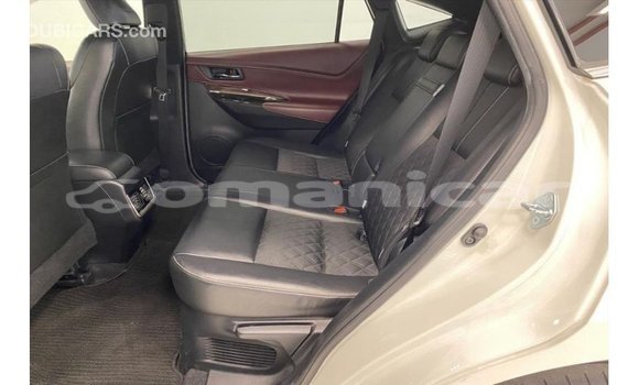 Buy Import Toyota Harrier White Car in Import - Dubai in Dhufar Buy Import Toyota Harrier White Car in Import - Dubai in Dhufar