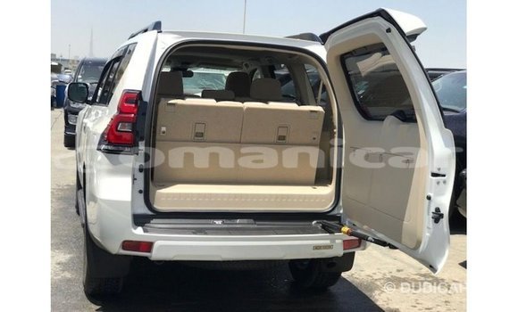 Buy Import Toyota Prado White Car in Import - Dubai in Dhufar Buy Import Toyota Prado White Car in Import - Dubai in Dhufar