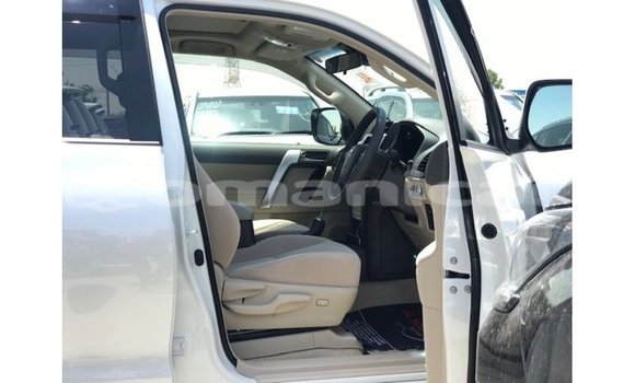 Buy Import Toyota Prado White Car in Import - Dubai in Dhufar Buy Import Toyota Prado White Car in Import - Dubai in Dhufar