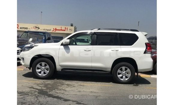 Buy Import Toyota Prado White Car in Import - Dubai in Dhufar Buy Import Toyota Prado White Car in Import - Dubai in Dhufar