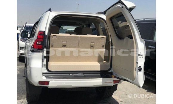 Buy Import Toyota Prado White Car in Import - Dubai in Dhufar Buy Import Toyota Prado White Car in Import - Dubai in Dhufar