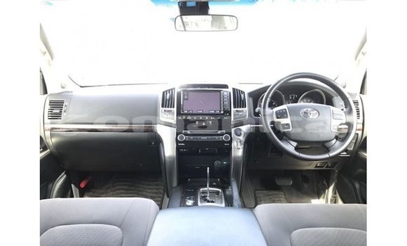 Buy Import Toyota Land Cruiser Black Car in Import - Dubai in Dhufar Buy Import Toyota Land Cruiser Black Car in Import - Dubai in Dhufar