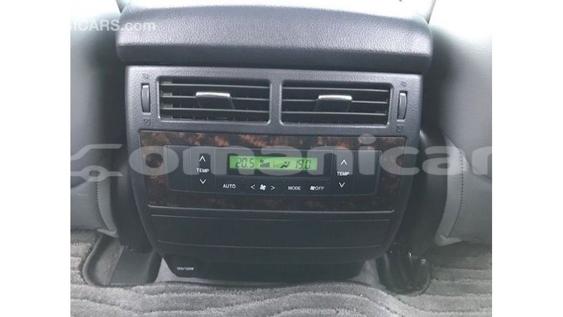 Big with watermark toyota land cruiser dhufar import dubai 3721