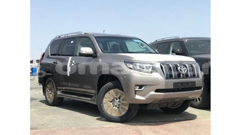 Big with watermark toyota prado dhufar import dubai 3729