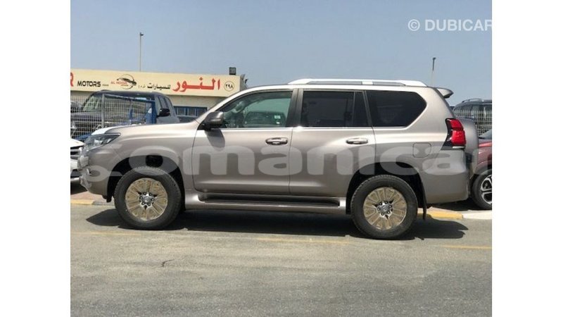 Big with watermark toyota prado dhufar import dubai 3729