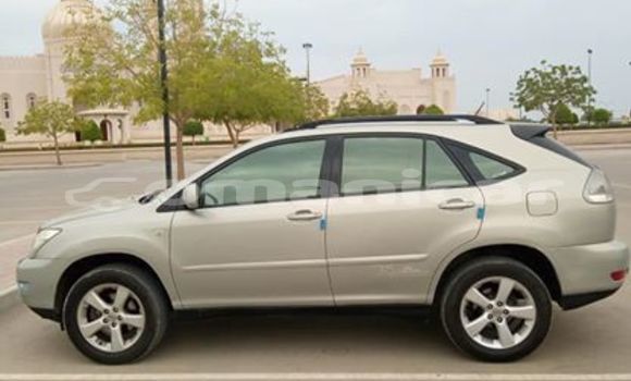 Buy Used Lexus RX 330 Other Car in Muscat in Masqat Buy Used Lexus RX 330 Other Car in Muscat in Masqat
