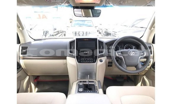 Buy Import Toyota Land Cruiser Black Car in Import - Dubai in Dhufar Buy Import Toyota Land Cruiser Black Car in Import - Dubai in Dhufar