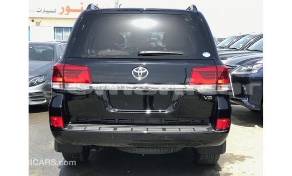 Buy Import Toyota Land Cruiser Black Car in Import - Dubai in Dhufar Buy Import Toyota Land Cruiser Black Car in Import - Dubai in Dhufar