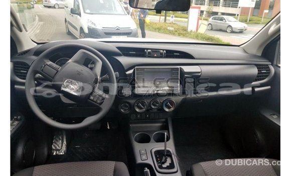 Buy Import Toyota Hilux Brown Car in Import - Dubai in Dhufar Buy Import Toyota Hilux Brown Car in Import - Dubai in Dhufar
