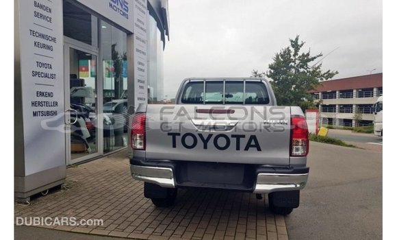 Buy Import Toyota Hilux Brown Car in Import - Dubai in Dhufar Buy Import Toyota Hilux Brown Car in Import - Dubai in Dhufar