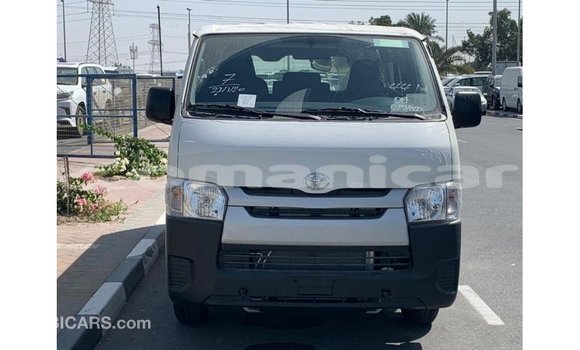 Buy Import Toyota Hiace White Car in Import - Dubai in Dhufar Buy Import Toyota Hiace White Car in Import - Dubai in Dhufar