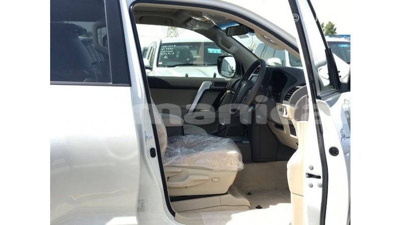 Big with watermark toyota prado dhufar import dubai 3743