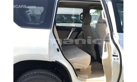 Buy Import Toyota Prado White Car in Import - Dubai in Dhufar Buy Import Toyota Prado White Car in Import - Dubai in Dhufar
