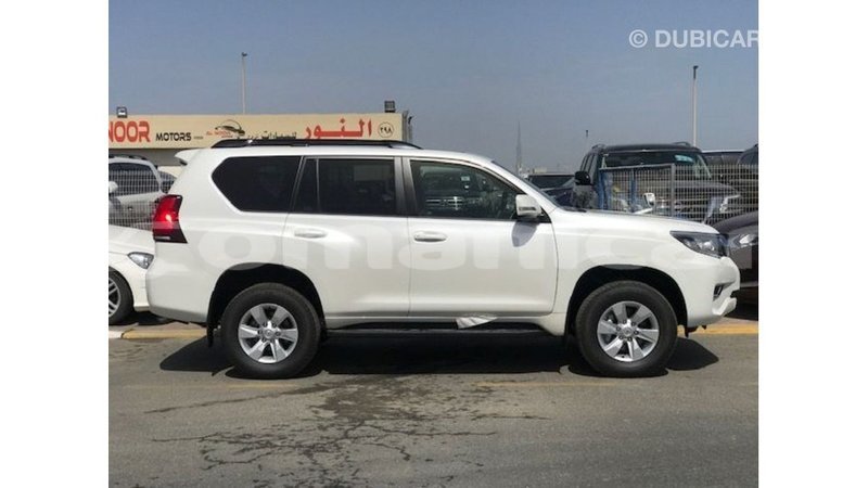 Big with watermark toyota prado dhufar import dubai 3743