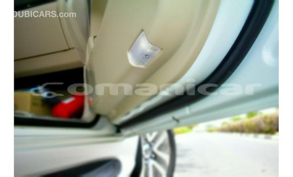 Buy Import Toyota Land Cruiser White Car in Import - Dubai in Dhufar Buy Import Toyota Land Cruiser White Car in Import - Dubai in Dhufar