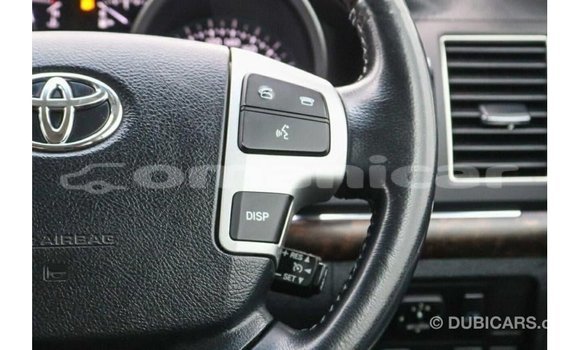Buy Import Toyota Land Cruiser White Car in Import - Dubai in Dhufar Buy Import Toyota Land Cruiser White Car in Import - Dubai in Dhufar