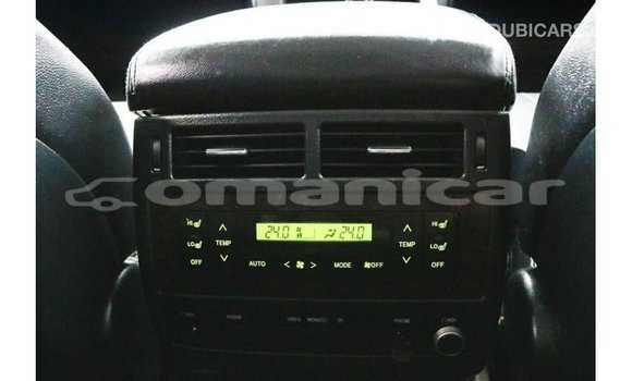 Buy Import Toyota Land Cruiser White Car in Import - Dubai in Dhufar Buy Import Toyota Land Cruiser White Car in Import - Dubai in Dhufar