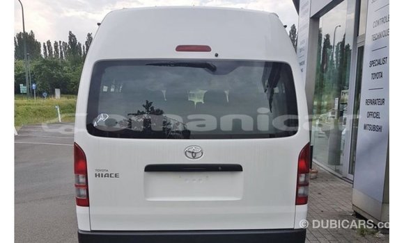 Buy Import Toyota Hiace White Car in Import - Dubai in Dhufar Buy Import Toyota Hiace White Car in Import - Dubai in Dhufar