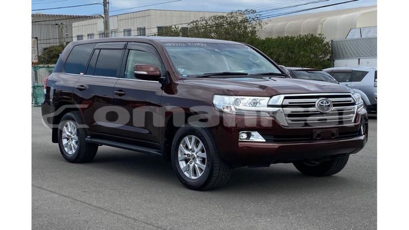 Big with watermark toyota land cruiser dhufar import dubai 3759