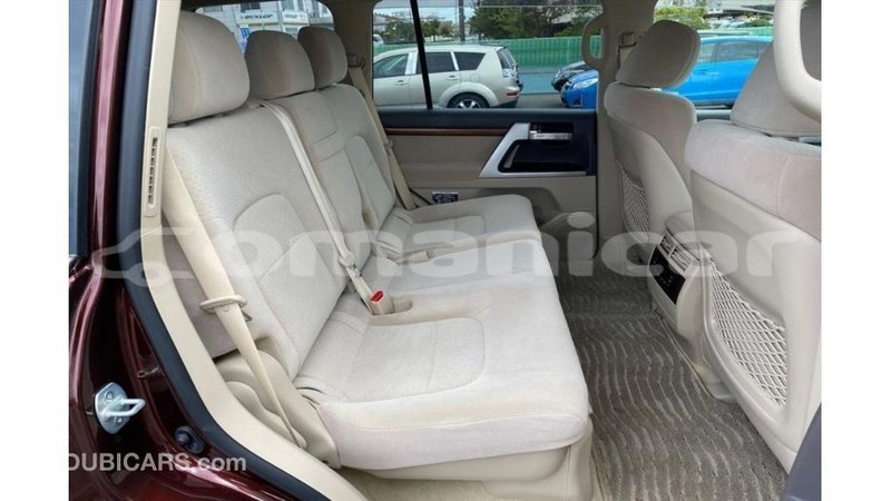 Big with watermark toyota land cruiser dhufar import dubai 3759