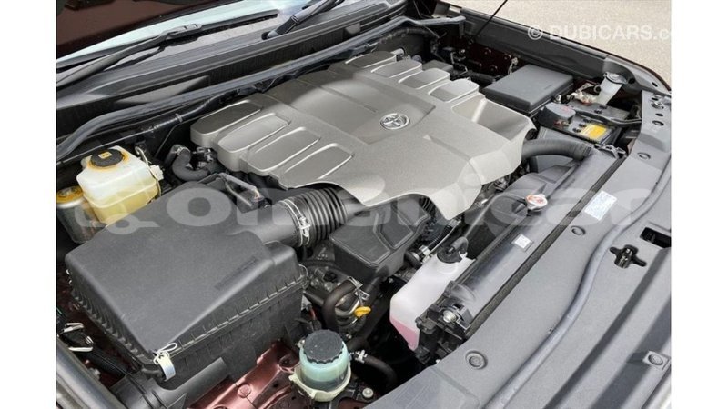 Big with watermark toyota land cruiser dhufar import dubai 3759