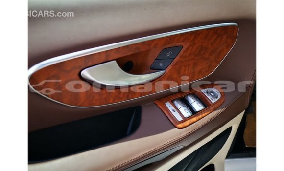 Buy Import Mercedes-Benz Vito White Car in Import - Dubai in Dhufar Buy Import Mercedes-Benz Vito White Car in Import - Dubai in Dhufar