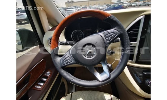 Buy Import Mercedes-Benz Vito White Car in Import - Dubai in Dhufar Buy Import Mercedes-Benz Vito White Car in Import - Dubai in Dhufar