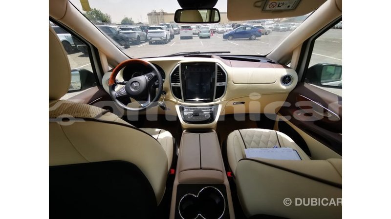 Big with watermark mercedes benz vito dhufar import dubai 3773