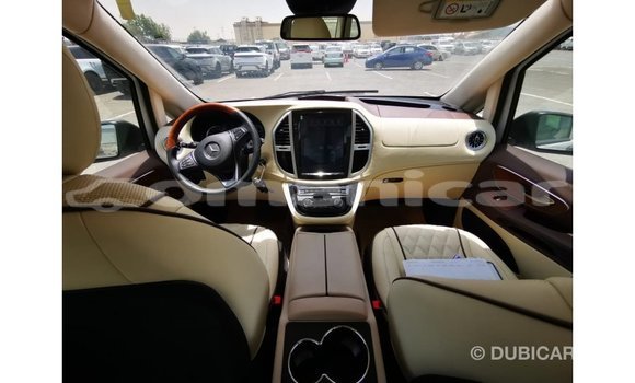 Buy Import Mercedes-Benz Vito White Car in Import - Dubai in Dhufar Buy Import Mercedes-Benz Vito White Car in Import - Dubai in Dhufar