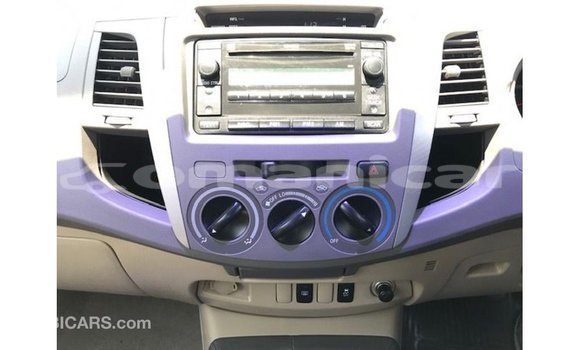 Buy Import Toyota Hilux Other Car in Import - Dubai in Dhufar Buy Import Toyota Hilux Other Car in Import - Dubai in Dhufar