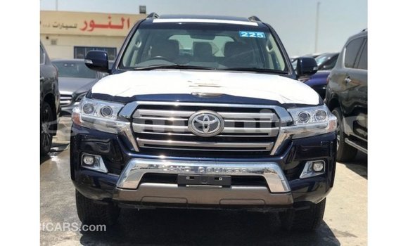Buy Import Toyota Land Cruiser Blue Car in Import - Dubai in Dhufar Buy Import Toyota Land Cruiser Blue Car in Import - Dubai in Dhufar